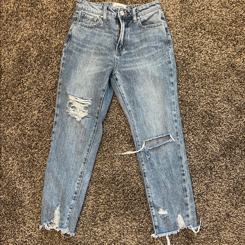 Trendy Light Blue Distressed Ankle Jeans